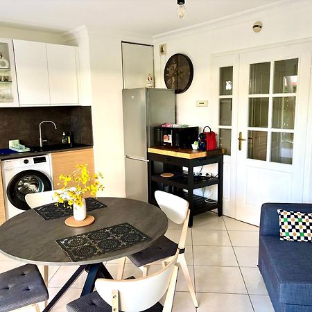 Beachside Apartment With Pool & Garden In Juan Les Pins Antibes Kültér fotó