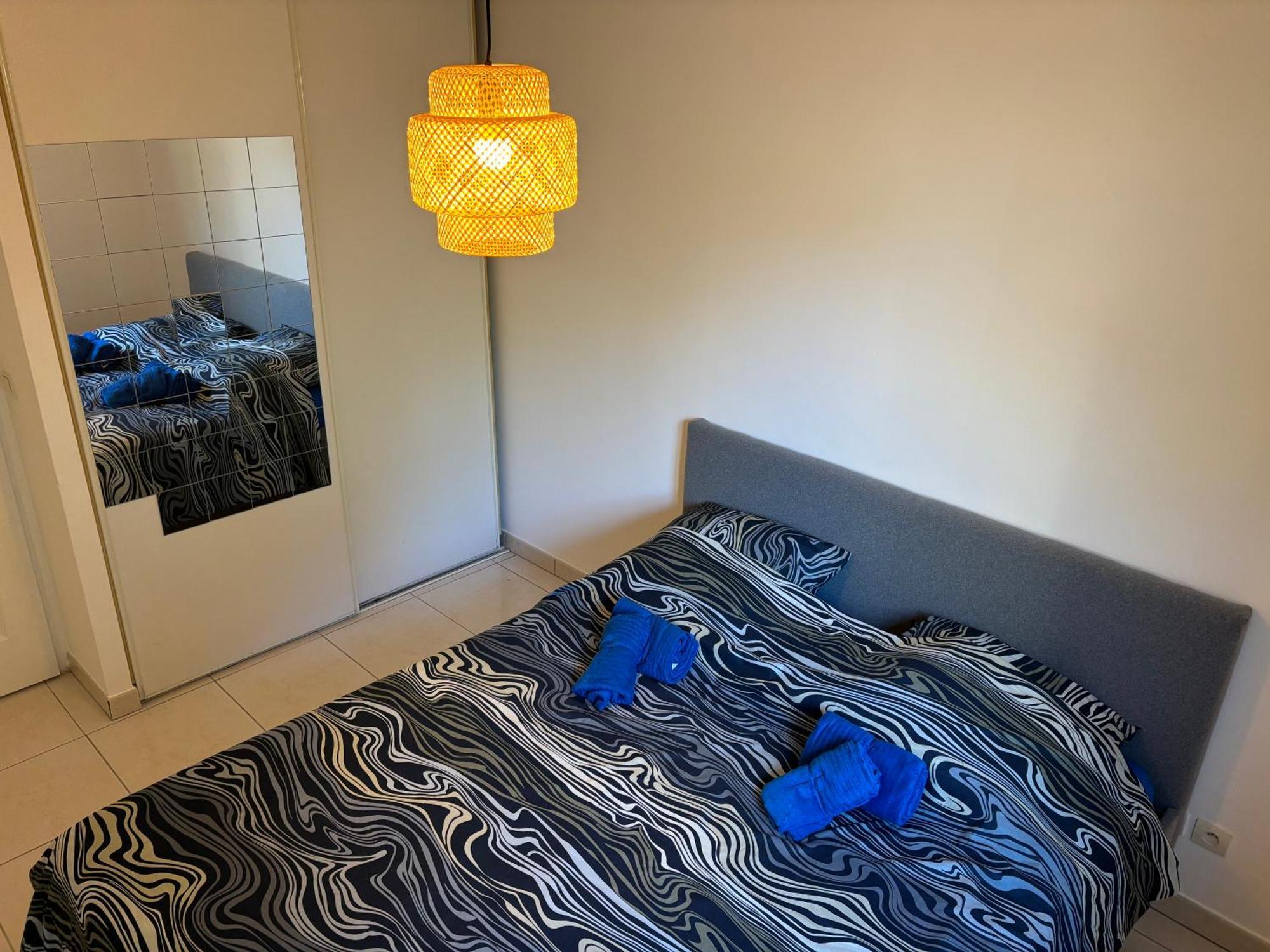 Beachside Apartment With Pool & Garden In Juan Les Pins Antibes Kültér fotó