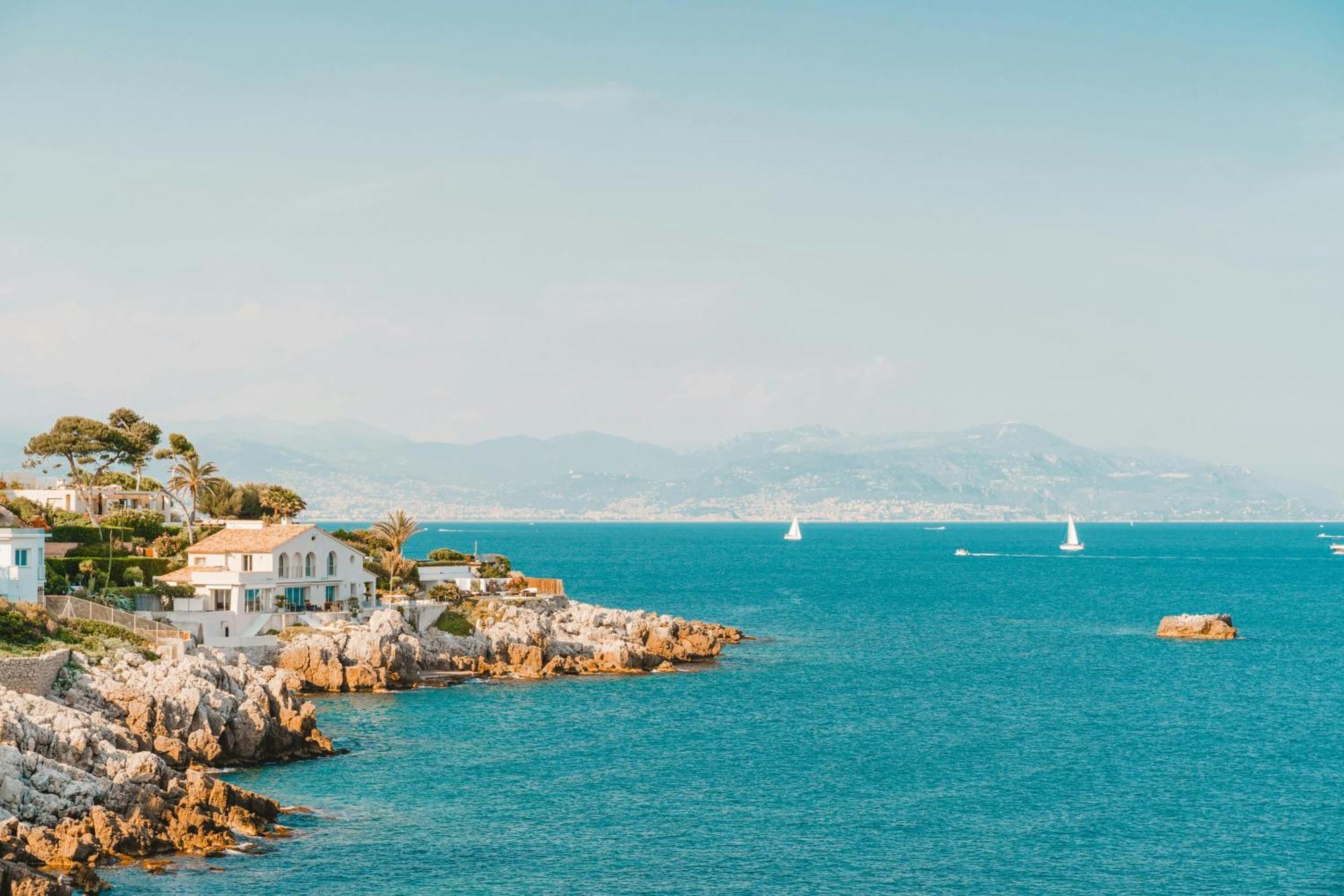 Beachside Apartment With Pool & Garden In Juan Les Pins Antibes Kültér fotó