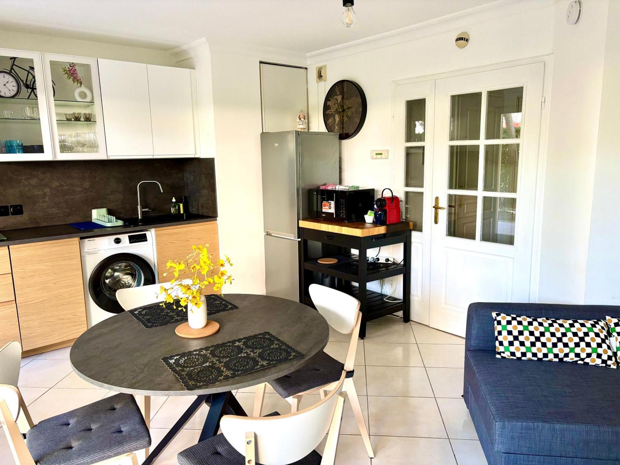 Beachside Apartment With Pool & Garden In Juan Les Pins Antibes Kültér fotó